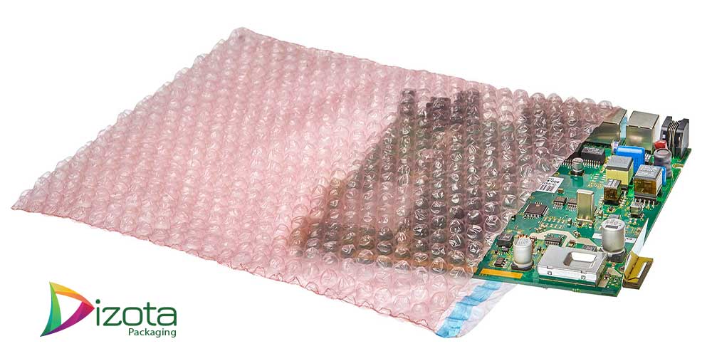 Bảng mạch điện tử được bảo vệ bới lớp xốp anti static air bubble Bảng mạch điện tử được bảo vệ bới lớp xốp anti static air bubble