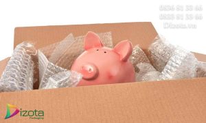 Xốp nổ đóng gói hàng hoá để chuyển bưu điện